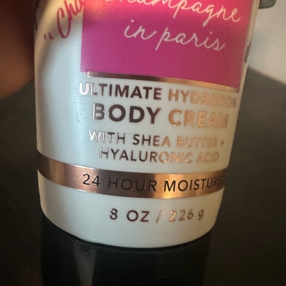 Bath & Body Works Emily in Paris Body Cream - Picture 5 of 7